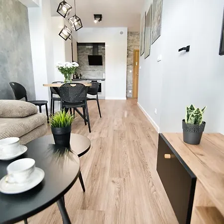Apartment Just 5 By Housine *